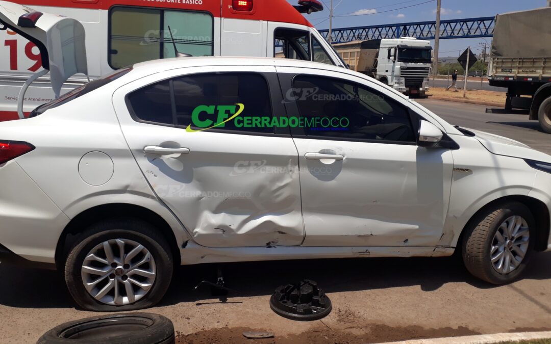 LEM: Veículo invade preferencial e provoca acidente na Avenida Barreiras.