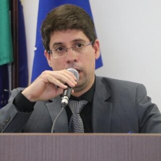 LEM: Em entrevista, Juiz Eleitoral Flávio Ferrari comenta sobre as eleições municipais.