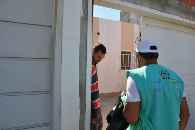 Barreiras-BA: Bairro Jardim Vitória recebe equipe do Zoonoses com mutirão de combate ao Aedes Aegypti.
